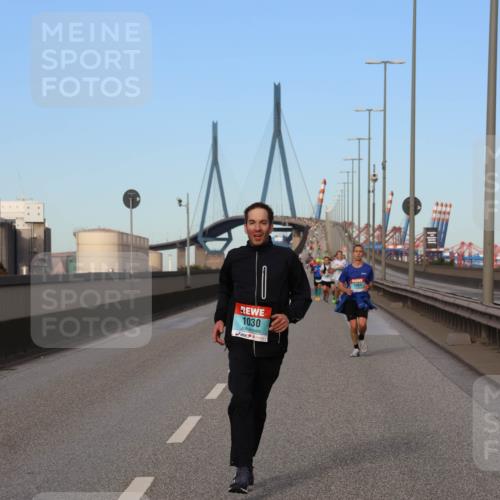 03.10.2024 - Köhlbrandbrückenlauf Miley Keyser http://msf.ph/oto/7166012 03.10.2024 09:39:08 Position 3 1030 meine-sportfotos.de