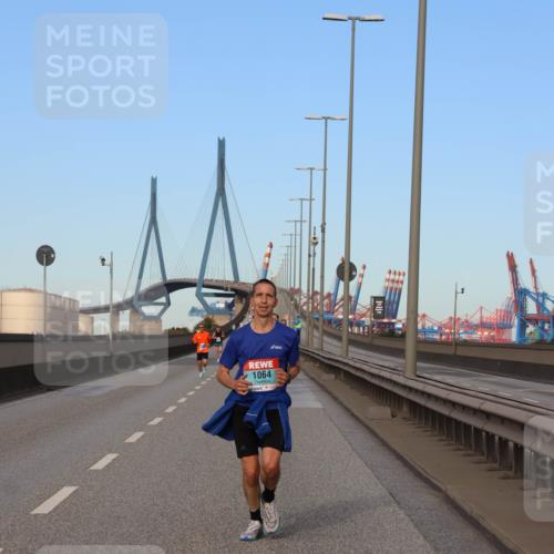 03.10.2024 - Köhlbrandbrückenlauf Miley Keyser http://msf.ph/oto/7166028 03.10.2024 09:39:13 Position 3 1064 meine-sportfotos.de