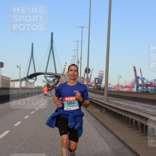 03.10.2024 - Köhlbrandbrückenlauf Miley Keyser http://msf.ph/oto/7166041 03.10.2024 09:39:14 Position 3 1064 meine-sportfotos.de