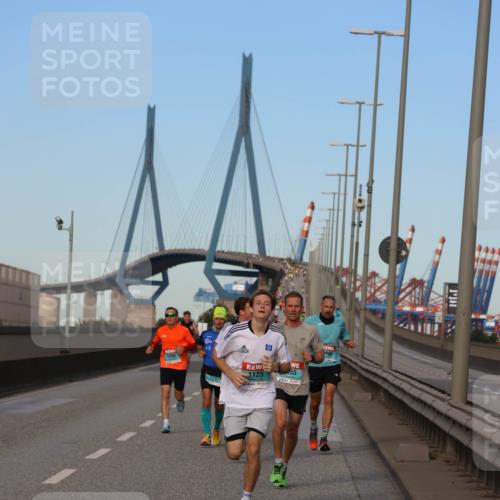 03.10.2024 - Köhlbrandbrückenlauf Miley Keyser http://msf.ph/oto/7166051 03.10.2024 09:39:20 Position 3 1090, 1125, 1335, 248, 55 meine-sportfotos.de