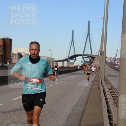 03.10.2024 - Köhlbrandbrückenlauf Miley Keyser http://msf.ph/oto/7166110 03.10.2024 09:39:27 Position 3 1248 meine-sportfotos.de