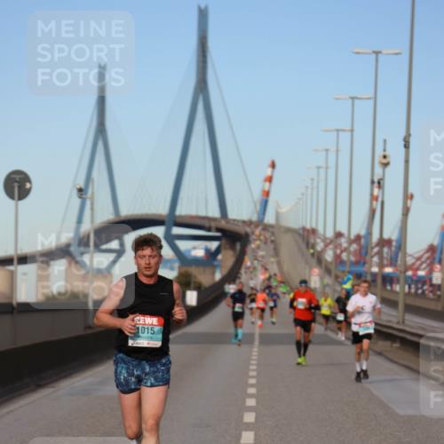 03.10.2024 - Köhlbrandbrückenlauf Miley Keyser http://msf.ph/oto/7166119 03.10.2024 09:39:35 Position 3 1015 meine-sportfotos.de