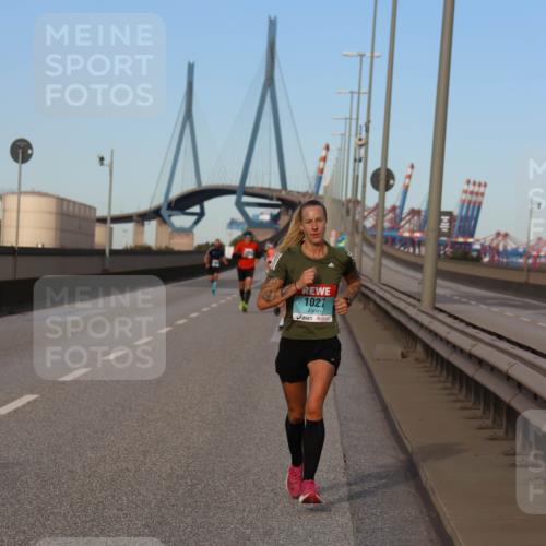 03.10.2024 - Köhlbrandbrückenlauf Miley Keyser http://msf.ph/oto/7166122 03.10.2024 09:39:38 Position 3 1027 meine-sportfotos.de