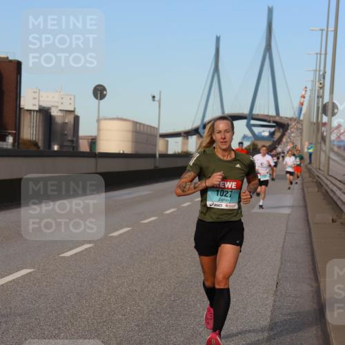 03.10.2024 - Köhlbrandbrückenlauf Miley Keyser http://msf.ph/oto/7166130 03.10.2024 09:39:38 Position 3 1027 meine-sportfotos.de