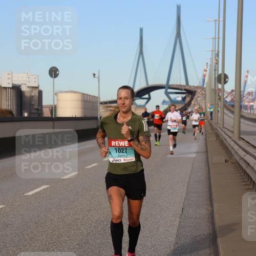 03.10.2024 - Köhlbrandbrückenlauf Miley Keyser http://msf.ph/oto/7166132 03.10.2024 09:39:38 Position 3 1027 meine-sportfotos.de