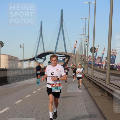 03.10.2024 - Köhlbrandbrückenlauf Miley Keyser http://msf.ph/oto/7166146 03.10.2024 09:39:45 Position 3 1158 meine-sportfotos.de