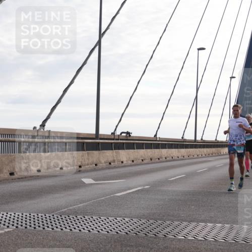 03.10.2024 - Köhlbrandbrückenlauf Matties Gatica Varas http://msf.ph/oto/7166178 03.10.2024 09:19:16 Position 2 1074 meine-sportfotos.de