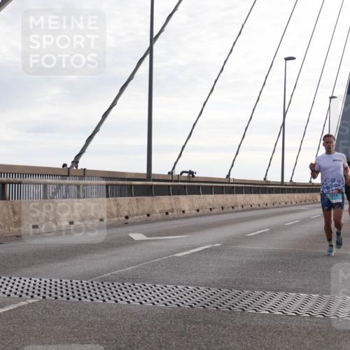 03.10.2024 - Köhlbrandbrückenlauf Matties Gatica Varas http://msf.ph/oto/7166192 03.10.2024 09:19:16 Position 2 1074 meine-sportfotos.de