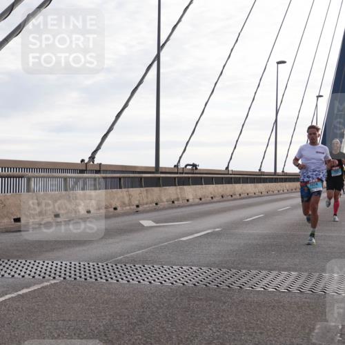 03.10.2024 - Köhlbrandbrückenlauf Matties Gatica Varas http://msf.ph/oto/7166207 03.10.2024 09:19:17 Position 2 1074 meine-sportfotos.de
