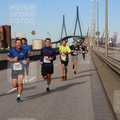 03.10.2024 - Köhlbrandbrückenlauf Miley Keyser http://msf.ph/oto/7166211 03.10.2024 09:40:15 Position 3 13, 1405, 1219, 1013, 208 meine-sportfotos.de