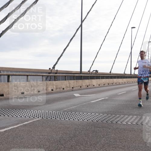 03.10.2024 - Köhlbrandbrückenlauf Matties Gatica Varas http://msf.ph/oto/7166221 03.10.2024 09:19:17 Position 2 1032 meine-sportfotos.de