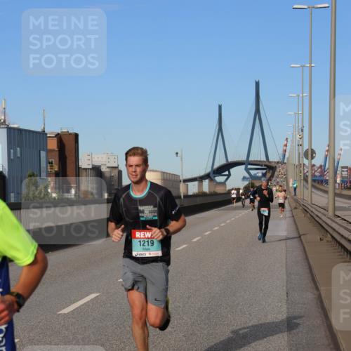 03.10.2024 - Köhlbrandbrückenlauf Miley Keyser http://msf.ph/oto/7166243 03.10.2024 09:40:19 Position 3 1219 meine-sportfotos.de