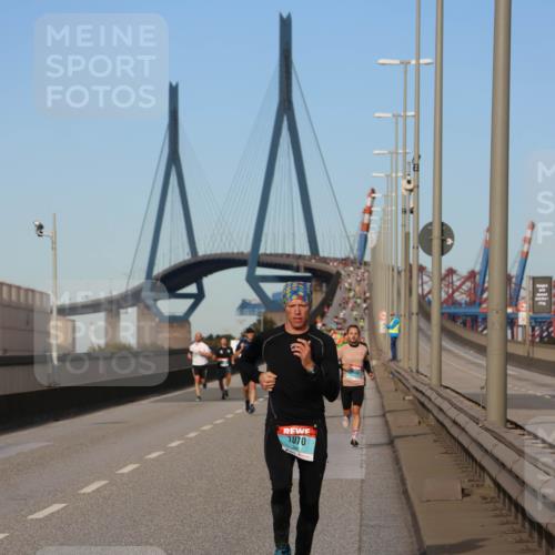 03.10.2024 - Köhlbrandbrückenlauf Miley Keyser http://msf.ph/oto/7166260 03.10.2024 09:40:23 Position 3 1070 meine-sportfotos.de