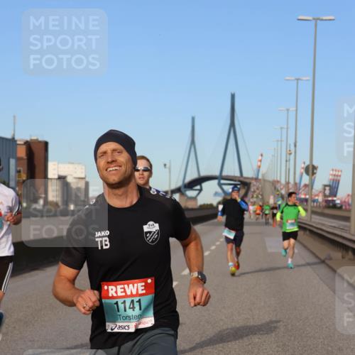 03.10.2024 - Köhlbrandbrückenlauf Miley Keyser http://msf.ph/oto/7166502 03.10.2024 09:40:47 Position 3 1141 meine-sportfotos.de