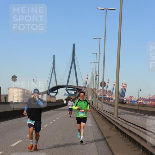 03.10.2024 - Köhlbrandbrückenlauf Miley Keyser http://msf.ph/oto/7166514 03.10.2024 09:40:49 Position 3 1301, 1065 meine-sportfotos.de