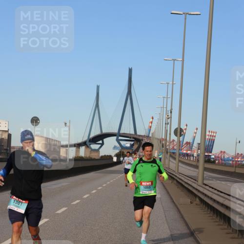 03.10.2024 - Köhlbrandbrückenlauf Miley Keyser http://msf.ph/oto/7166566 03.10.2024 09:40:51 Position 3 1301, 1065 meine-sportfotos.de