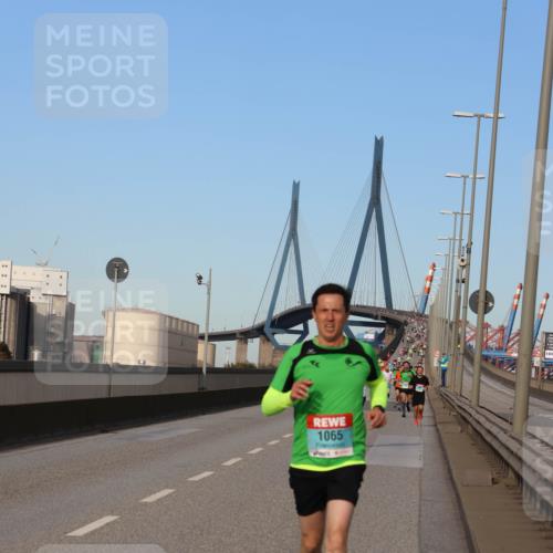 03.10.2024 - Köhlbrandbrückenlauf Miley Keyser http://msf.ph/oto/7166598 03.10.2024 09:40:52 Position 3 1065 meine-sportfotos.de