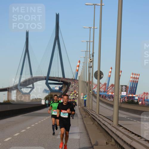 03.10.2024 - Köhlbrandbrückenlauf Miley Keyser http://msf.ph/oto/7166689 03.10.2024 09:41:04 Position 3 1021, 1017 meine-sportfotos.de