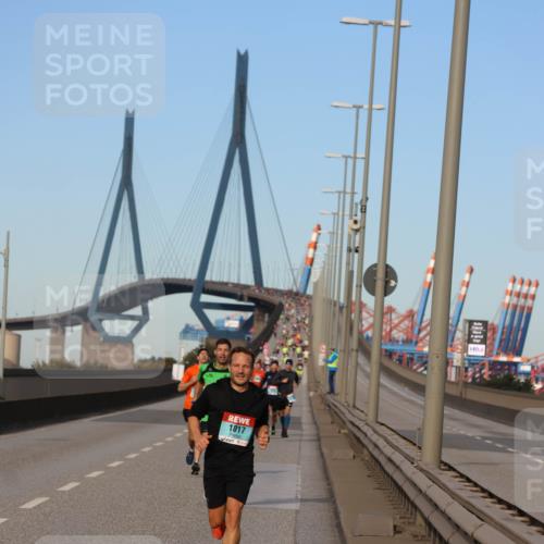 03.10.2024 - Köhlbrandbrückenlauf Miley Keyser http://msf.ph/oto/7166716 03.10.2024 09:41:06 Position 3 1017 meine-sportfotos.de