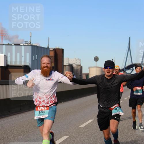 03.10.2024 - Köhlbrandbrückenlauf Miley Keyser http://msf.ph/oto/7166948 03.10.2024 09:41:25 Position 3 1423, 1378, 1680 meine-sportfotos.de