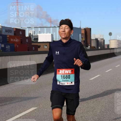 03.10.2024 - Köhlbrandbrückenlauf Miley Keyser http://msf.ph/oto/7166978 03.10.2024 09:41:28 Position 3 1680 meine-sportfotos.de