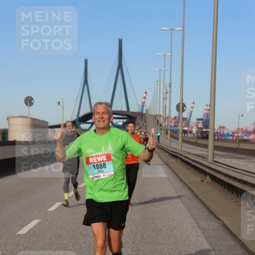 03.10.2024 - Köhlbrandbrückenlauf Miley Keyser http://msf.ph/oto/7167016 03.10.2024 09:41:34 Position 3 1088 meine-sportfotos.de