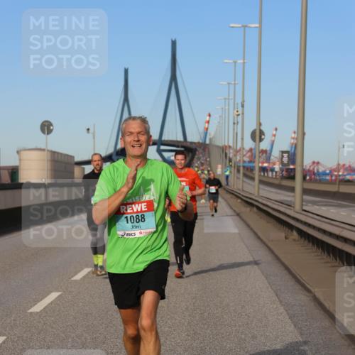 03.10.2024 - Köhlbrandbrückenlauf Miley Keyser http://msf.ph/oto/7167023 03.10.2024 09:41:34 Position 3 1088 meine-sportfotos.de