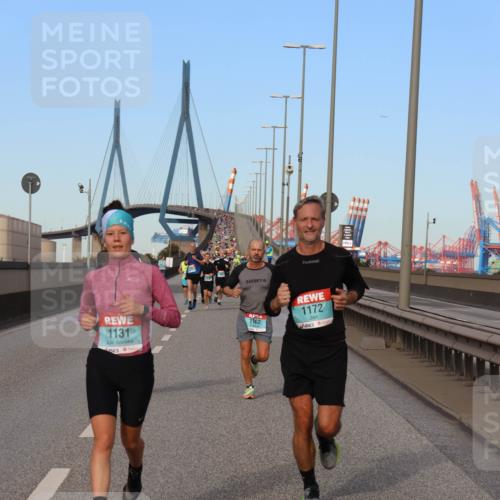 03.10.2024 - Köhlbrandbrückenlauf Miley Keyser http://msf.ph/oto/7167169 03.10.2024 09:41:53 Position 3 1131, 1162, 1172 meine-sportfotos.de