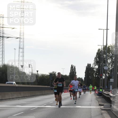 03.10.2024 - Köhlbrandbrückenlauf Fuchs,  Jonas http://msf.ph/oto/7167442 03.10.2024 09:10:32 Position 3 1492, 1 meine-sportfotos.de