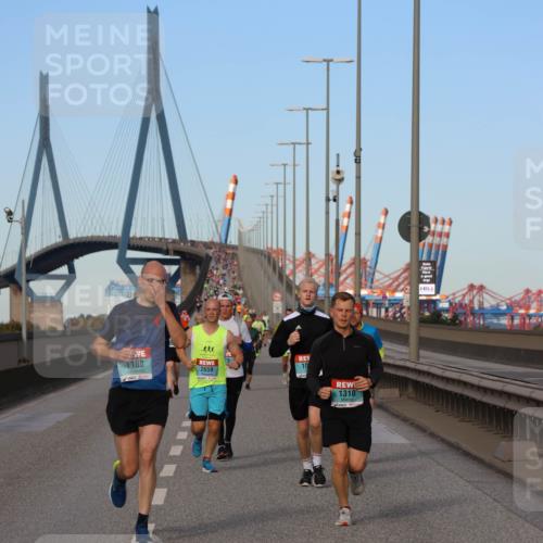 03.10.2024 - Köhlbrandbrückenlauf Miley Keyser http://msf.ph/oto/7167460 03.10.2024 09:42:05 Position 3 1188, 2659, 10, 1310 meine-sportfotos.de