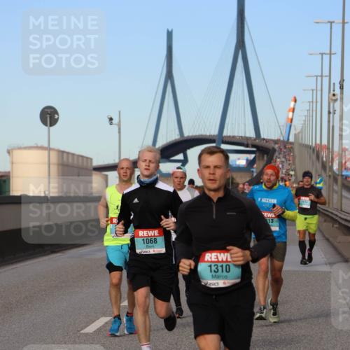 03.10.2024 - Köhlbrandbrückenlauf Miley Keyser http://msf.ph/oto/7167524 03.10.2024 09:42:08 Position 3 1068, 1310, 1114, 13 meine-sportfotos.de