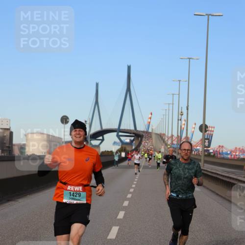 03.10.2024 - Köhlbrandbrückenlauf Miley Keyser http://msf.ph/oto/7167725 03.10.2024 09:42:23 Position 3 1429 meine-sportfotos.de