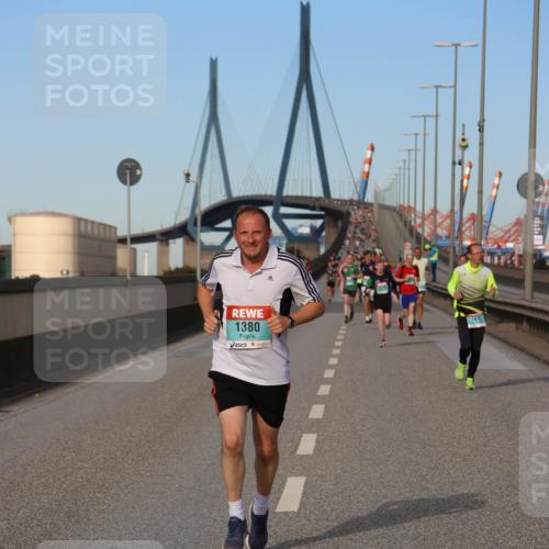 03.10.2024 - Köhlbrandbrückenlauf Miley Keyser http://msf.ph/oto/7168051 03.10.2024 09:42:40 Position 3 1380 meine-sportfotos.de