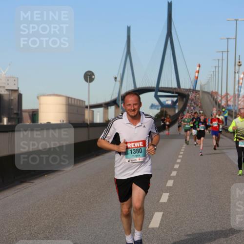 03.10.2024 - Köhlbrandbrückenlauf Miley Keyser http://msf.ph/oto/7168059 03.10.2024 09:42:40 Position 3 1380 meine-sportfotos.de