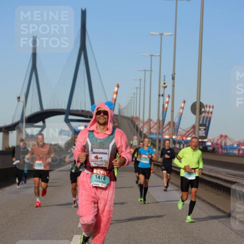 03.10.2024 - Köhlbrandbrückenlauf Miley Keyser http://msf.ph/oto/7168600 03.10.2024 09:43:07 Position 3 1478, 1132, 1067 meine-sportfotos.de