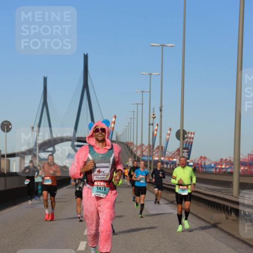 03.10.2024 - Köhlbrandbrückenlauf Miley Keyser http://msf.ph/oto/7168620 03.10.2024 09:43:07 Position 3 1533, 1478, 1067 meine-sportfotos.de