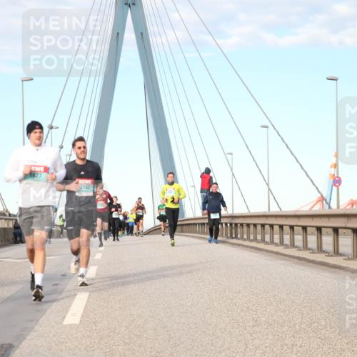 03.10.2024 - Köhlbrandbrückenlauf Jannik Wohlers http://msf.ph/oto/7169250 03.10.2024 09:42:16 Position 2 1827, 2182 meine-sportfotos.de