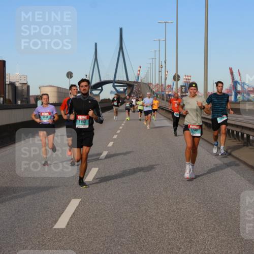 03.10.2024 - Köhlbrandbrückenlauf Miley Keyser http://msf.ph/oto/7169293 03.10.2024 09:43:34 Position 3 1443, 1763, 1293, 1066 meine-sportfotos.de