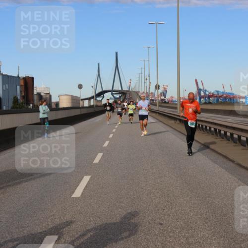 03.10.2024 - Köhlbrandbrückenlauf Miley Keyser http://msf.ph/oto/7169328 03.10.2024 09:43:39 Position 3  meine-sportfotos.de