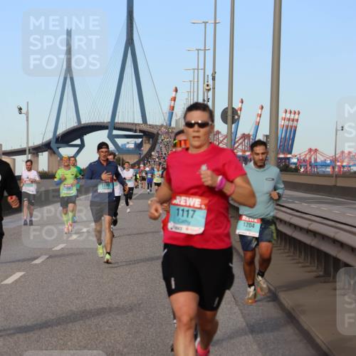 03.10.2024 - Köhlbrandbrückenlauf Miley Keyser http://msf.ph/oto/7169493 03.10.2024 09:44:13 Position 3 1399, 1217, 1117, 1204 meine-sportfotos.de