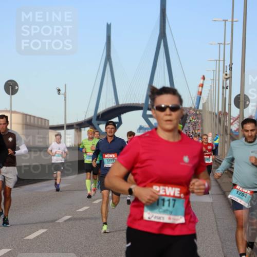 03.10.2024 - Köhlbrandbrückenlauf Miley Keyser http://msf.ph/oto/7169495 03.10.2024 09:44:13 Position 3 1217, 1399, 1266, 1117, 1204 meine-sportfotos.de