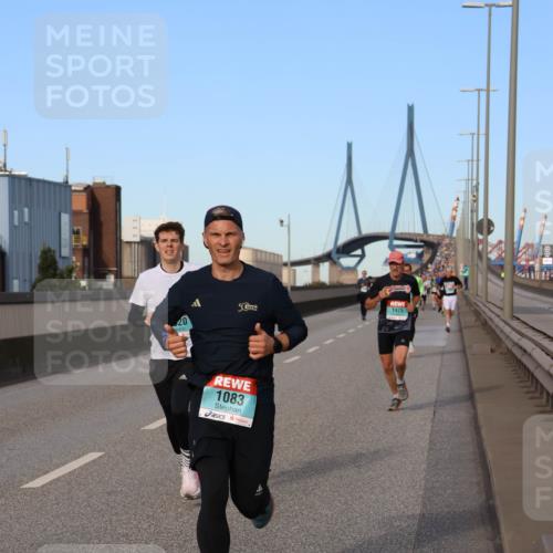 03.10.2024 - Köhlbrandbrückenlauf Miley Keyser http://msf.ph/oto/7169692 03.10.2024 09:44:28 Position 3 50, 1083, 1425 meine-sportfotos.de