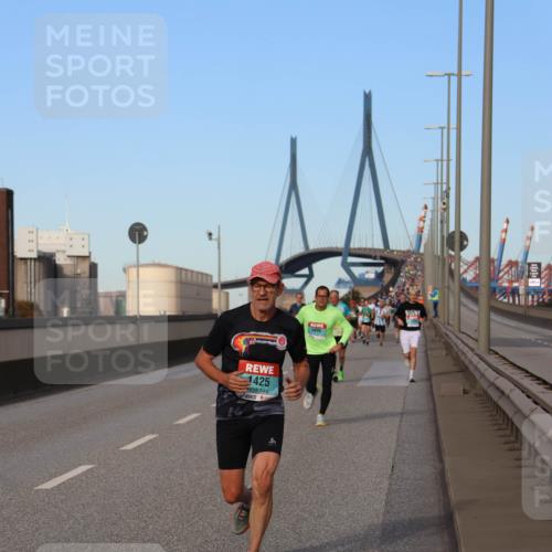 03.10.2024 - Köhlbrandbrückenlauf Miley Keyser http://msf.ph/oto/7169764 03.10.2024 09:44:30 Position 3 1425, 1496 meine-sportfotos.de