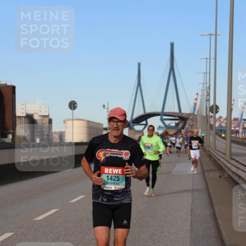 03.10.2024 - Köhlbrandbrückenlauf Miley Keyser http://msf.ph/oto/7169802 03.10.2024 09:44:31 Position 3 1425, 6, 1496 meine-sportfotos.de