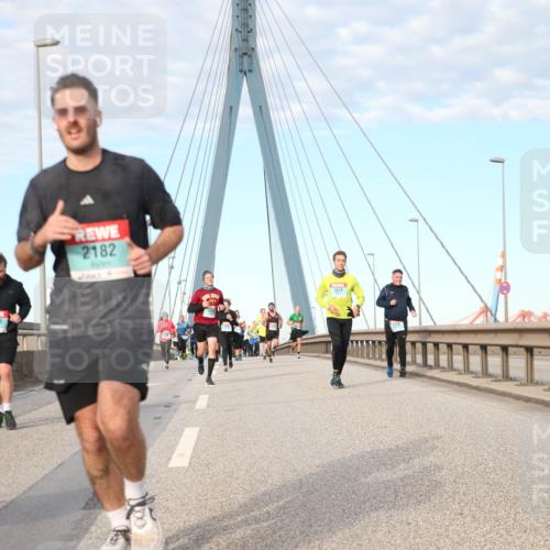 03.10.2024 - Köhlbrandbrückenlauf Jannik Wohlers http://msf.ph/oto/7170390 03.10.2024 09:42:18 Position 2 1626, 2182, 1574 meine-sportfotos.de