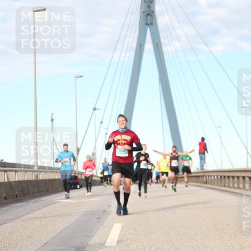 03.10.2024 - Köhlbrandbrückenlauf Jannik Wohlers http://msf.ph/oto/7171246 03.10.2024 09:42:21 Position 2 1535, 1574 meine-sportfotos.de