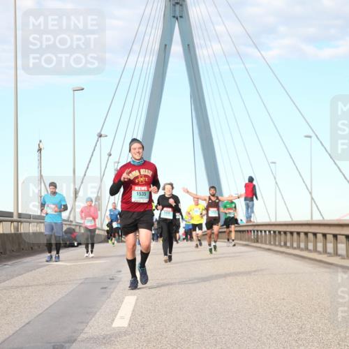 03.10.2024 - Köhlbrandbrückenlauf Jannik Wohlers http://msf.ph/oto/7171291 03.10.2024 09:42:21 Position 2 148, 1535, 1490, 1451, 1574 meine-sportfotos.de