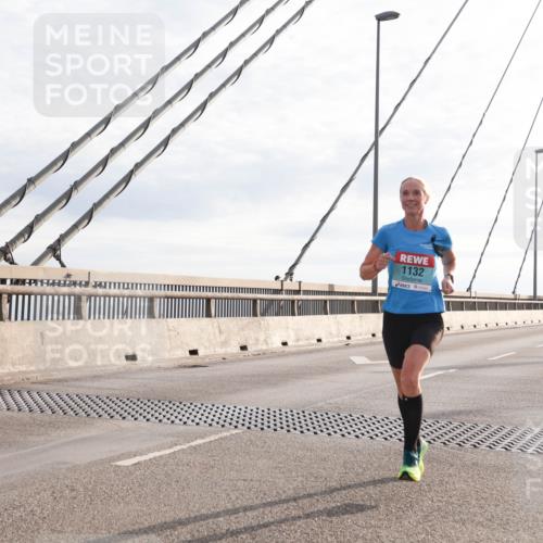 03.10.2024 - Köhlbrandbrückenlauf Matties Gatica Varas http://msf.ph/oto/7173970 03.10.2024 09:22:22 Position 2 1132 meine-sportfotos.de