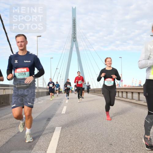 03.10.2024 - Köhlbrandbrückenlauf Jannik Wohlers http://msf.ph/oto/7174399 03.10.2024 09:42:39 Position 2 1303, 2059, 2079, 1942 meine-sportfotos.de