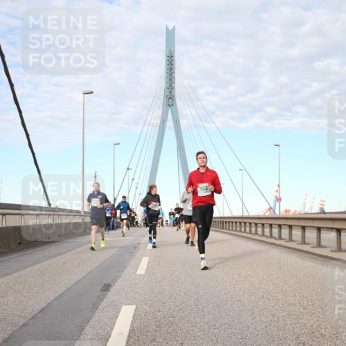 03.10.2024 - Köhlbrandbrückenlauf Jannik Wohlers http://msf.ph/oto/7174466 03.10.2024 09:42:40 Position 2  meine-sportfotos.de